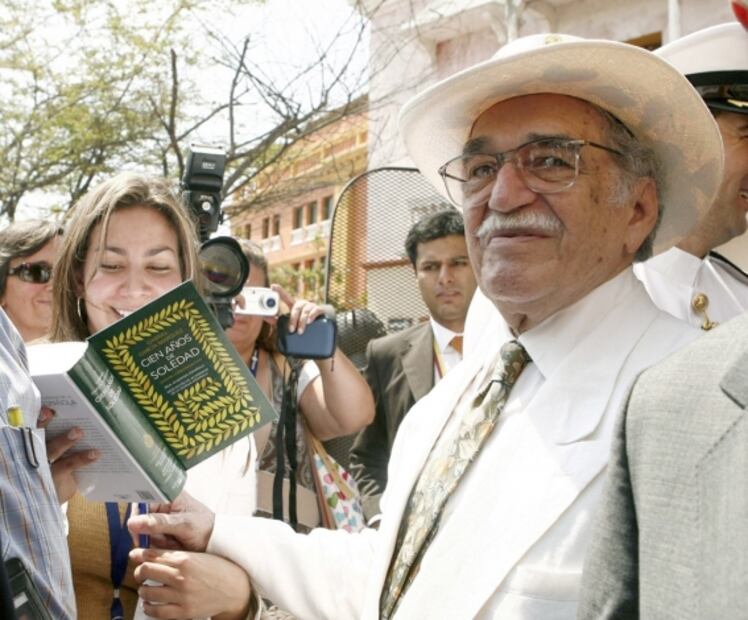 Bibliófilos cazadores de libros firmados por sus autores