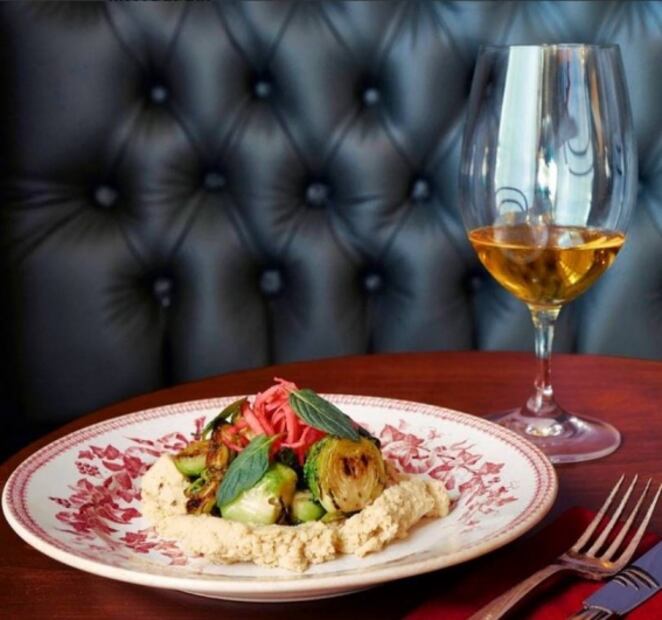Wine bars para brindar con vinos extraordinarios