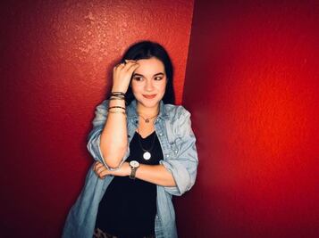 “Te odio Sarita”, lanzan playera de hija de José José y se vuelve viral