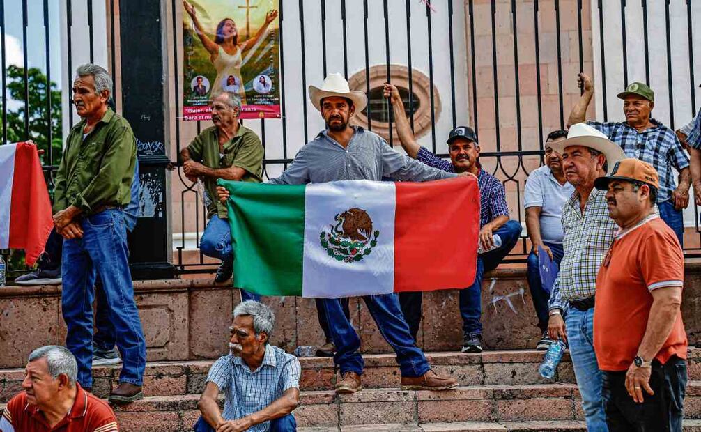 Los hombres del campo consideran que si las autoridades no les destinan recursos podrían caer en la quiebra porque no recuperarán la inversión que requieren para sembrar. Foto: José Betanzos Zárate / CUARTOSCURO