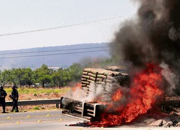 Cartel pays civilians MXN $1,000 to fight federal forces