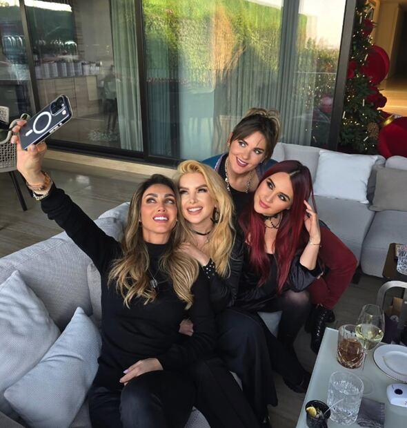 Este fin de semana, Anahí organizó una fiesta de cumpleaños para Dulce María.
Foto: Instagram