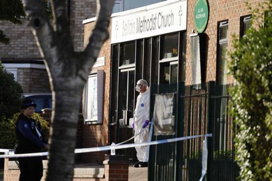 Muere diputado conservador de Inglaterra que fue apuñalado en evento con seguidores