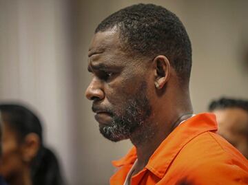 Conforman jurado para juicio de R. Kelly, quien enfrenta varios cargos de abuso sexual