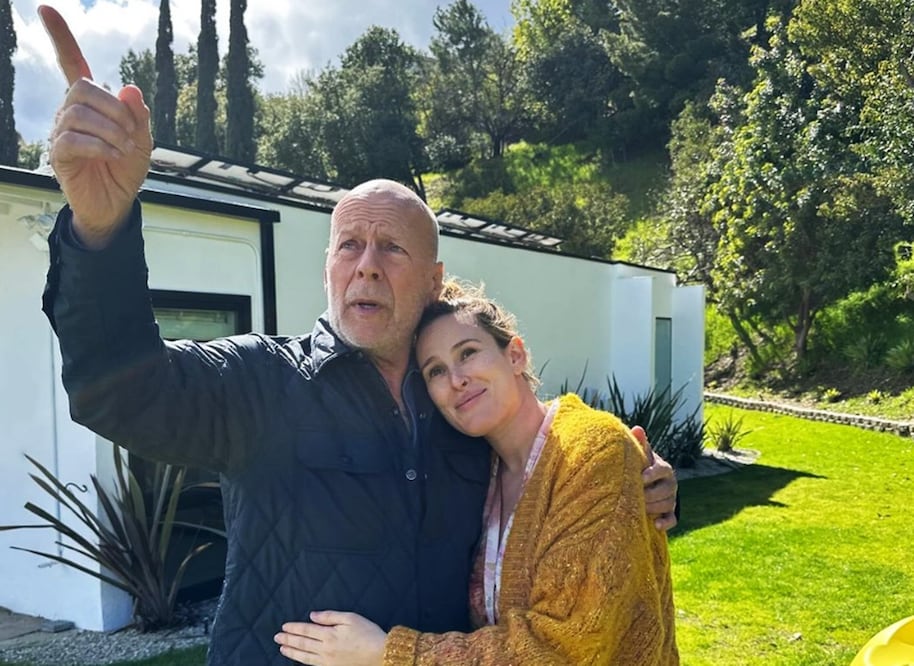 Rumer habla de la experiencia que ha enfrentado desde que su padre, el actor Bruce Willis, fue diagnosticado con afasia, padecimiento que prosiguió hasta convertirse en demencia frontotemporal. 
Foto: Instagram
