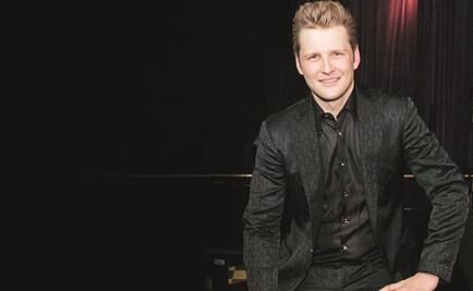 Alexander Acha no deja de dar guerra