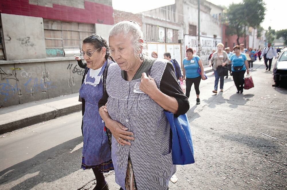 Las comisiones que se cobran en México son en promedio 1.17% más elevadas que las de Perú, Colombia, Costa Rica y Chile, en América Latina, y supera a otras naciones como Polonia, Rumania, Israel y Hungría (ARCHIVO EL UNIVERSAL)