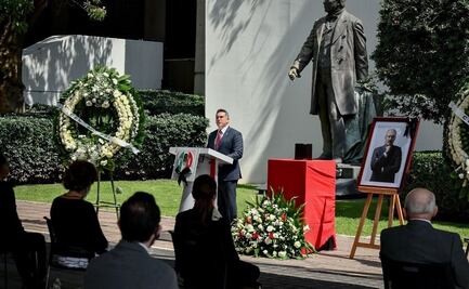 En homenaje a René Juárez, dirigente del PRI llama a inconformes a debatir futuro del partido