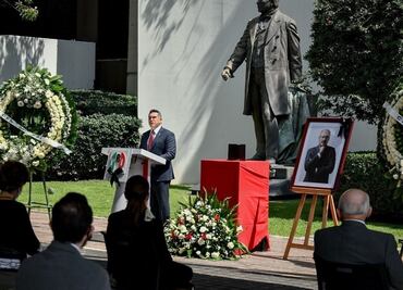 En homenaje a René Juárez, dirigente del PRI llama a inconformes a debatir futuro del partido