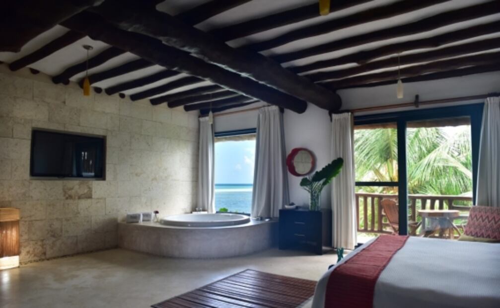 Un hotel rodeado de canales y otros lugares increíbles para dormir en Holbox