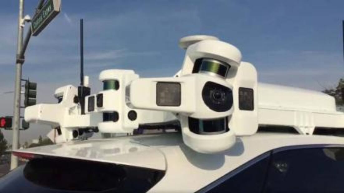 Apple aumenta su flota de coches autónomos en California 