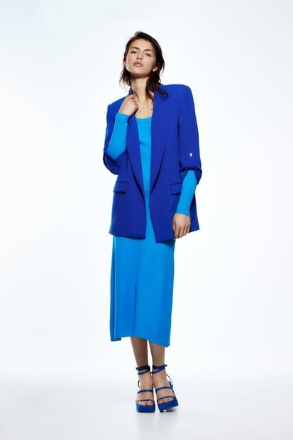 Alerta tendencia: 5 blazers coloridos para avivar tus outfits