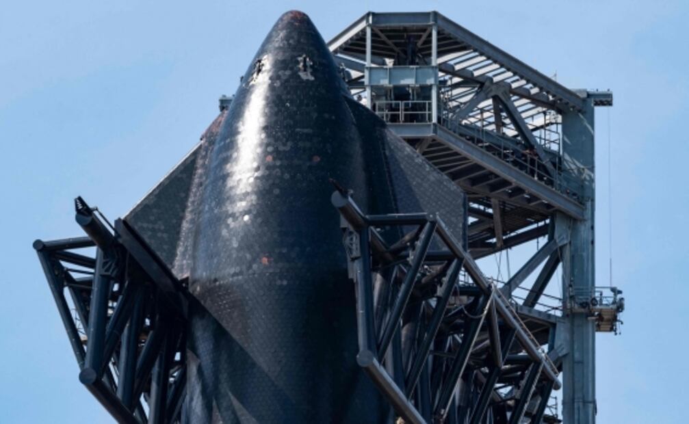 Starship, el cohete de SpaceX que regresará al humano a la luna, listo para su primer vuelo orbital