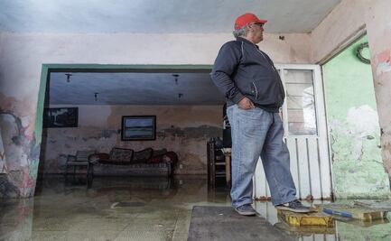 Luego de cuatro días de las inundaciones, viviendas en Xochimilco aún sufren los estragos del agua