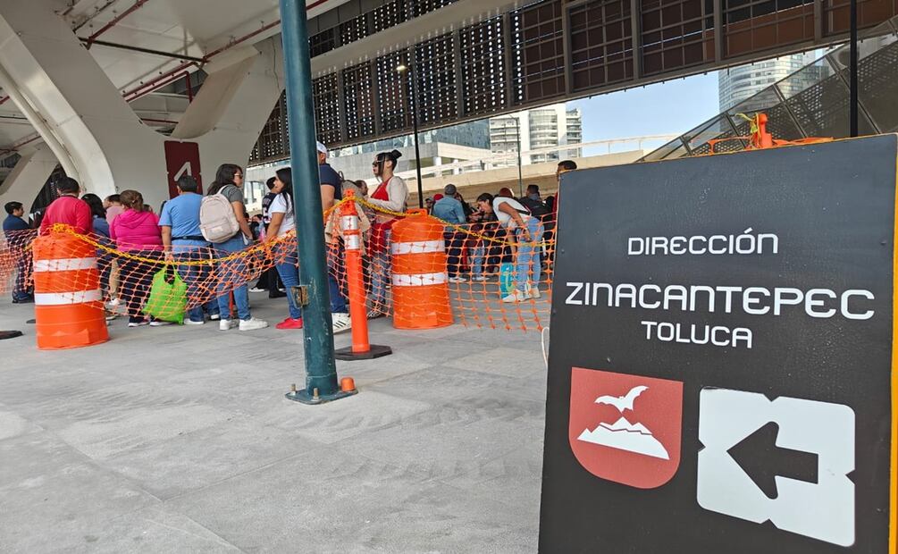 Los usuarios lamentan el estado en el que se encuentran las instalaciones. Foto: David Fuentes/ ARCHIVO EL UNIVERSAL