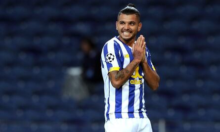 'Tecatito' Corona agradece elogios de futbolistas de la Juventus