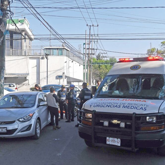 Las unidades se tardan un promedio de cuatro horas desde que recogen al paciente hasta que lo traslada y lo admiten en un hospital. ARCHIVO EL UNIVERSAL