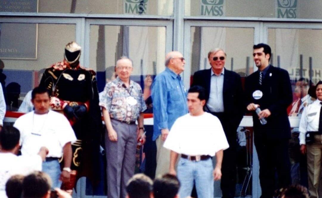 El día que Batman quiso cobrar por autógrafos en México. Fotos: Cortesía