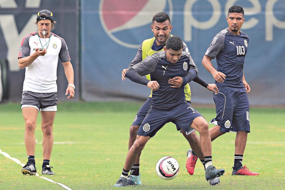 Imago7. Chivas durante un entrenamiento en Verde Valle