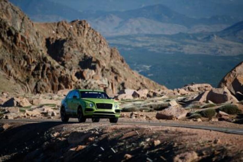 Bentley Bentayga la SUV más rápida de Pikes Peak