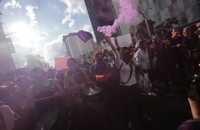 Arranca en Paseo de la Reforma la marcha del 25N por la Eliminación de la Violencia contra la Mujer