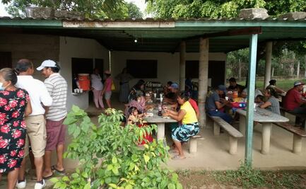 Desplazados por fuga de amoniaco en Oaxaca vuelven a sus casas; ultimátum a Pemex sigue “hasta que cumpla”