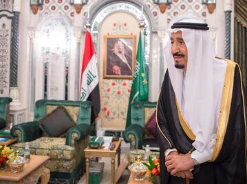 Rey de Arabia Saudí nombra a hijo como heredero al trono