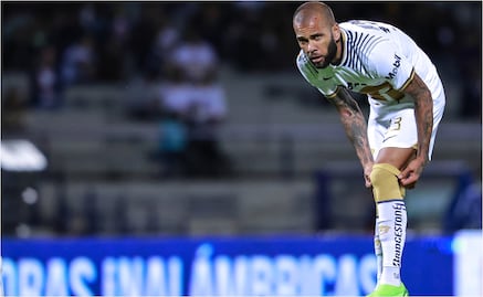 Dani Alves habló sobre su futuro y renovación con Pumas