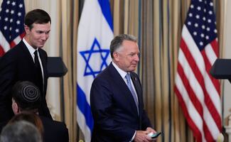 Enviado de EU reporta conversaciones "constructivas" con Rusia sobre Ucrania; Moscú "está trabajando por la paz", afirma