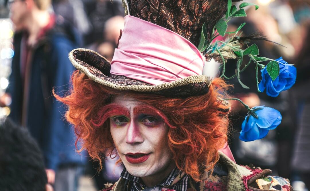 La experiencia de " Alicia en el país de las maravillas" tendrá ambientes y personajes surrealistas. Foto: Unsplash