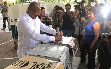 Resalta René Juárez vocación democrática del PRI