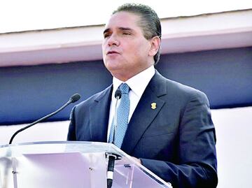 Confirman captura de 4 exfuncionarios de Silvano Aureoles; consideran prófugo al exgobernador de Michoacán