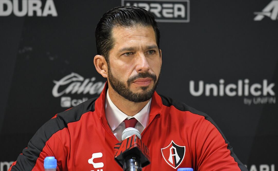 Benjamín Mora en su presentación como técnico del Atlas - FOTO: Imago7