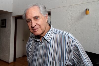 Hospitalizan a Rogelio Guerra por falla renal