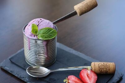 Aprende a preparar helado de vino