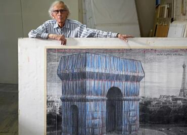 Dan inicio al embalaje del Arco del Triunfo, una obra del fallecidos Christo y Jeanne-Calude