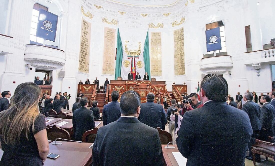 El legislador Fernando Zárate dice que no hay inconveniente para que Mancera participe en la Constituyente y no abandone el ejercicio de gobierno (ARCHIVO. EL UNIVERSAL)