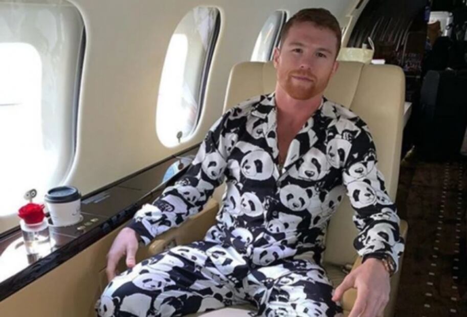 Saúl "Canelo" Álvarez sigue con la polémica sobre su traje de Pandas