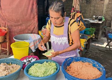 La carestía pega a la tradición de los tamales
