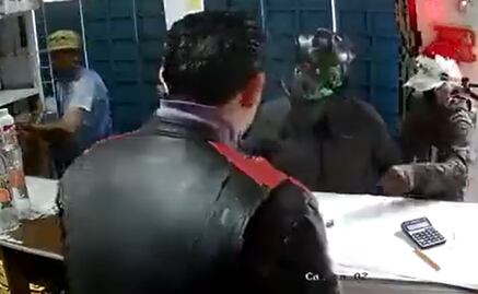 VIDEO. "Te vamos a quemar tu negocio": captan extorsión en La Merced de presunto integrante de La Unión Tepito