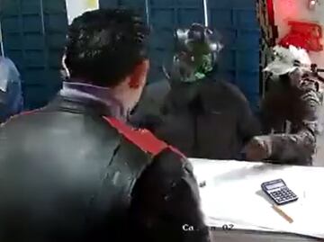VIDEO. "Te vamos a quemar tu negocio": captan extorsión en La Merced de presunto integrante de La Unión Tepito