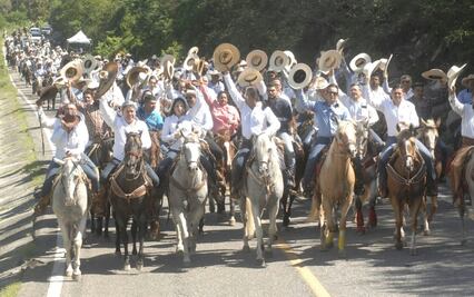 Celebran con cabalgata, deporte y festivales 268 aniversario de Ciudad Victoria
