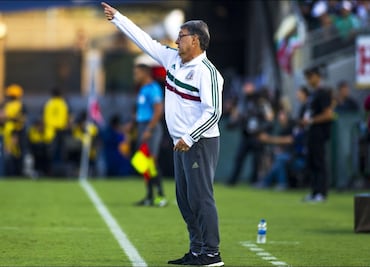 'Tata' Martino ya no le moverá a su alineación