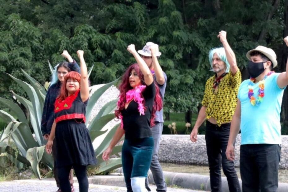 Artistas lanzan la cumbia "Escándalo Chapultepec"