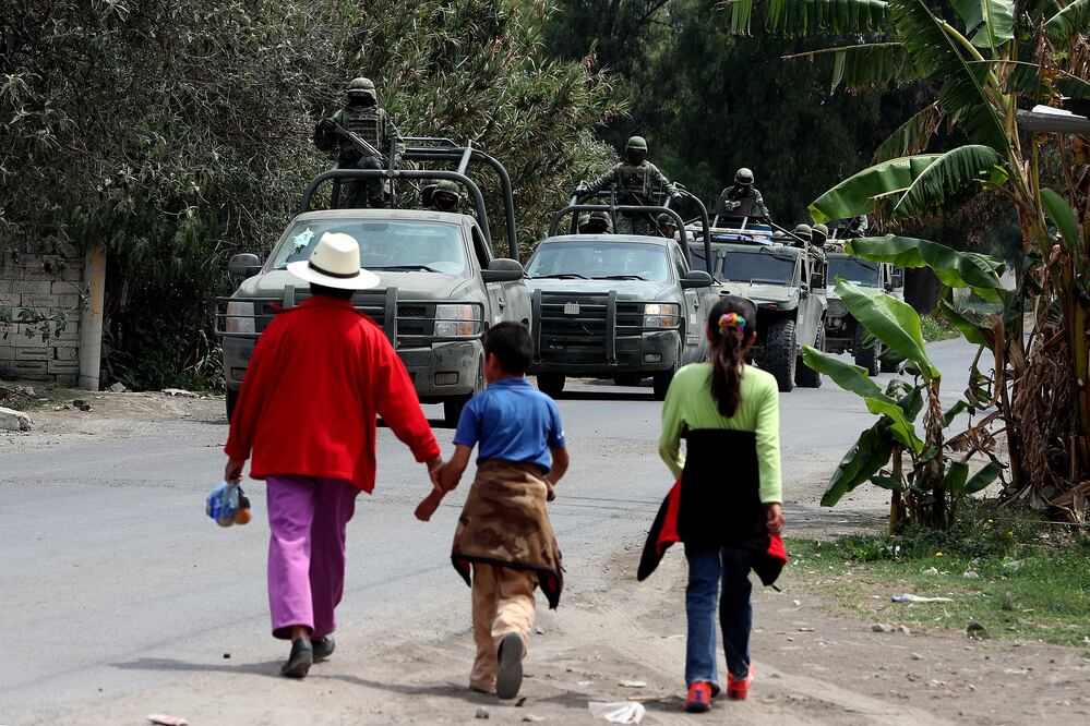 Aspectos de ejercito militar en San Bartolomé Cascomaya, Puebla. (FOTO: Ariel Ojeda. EL UNIVERSAL)