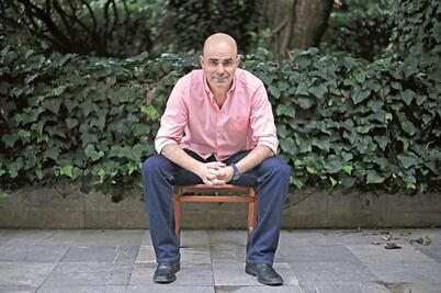 Novela de Sacheri indaga los silencios del pasado