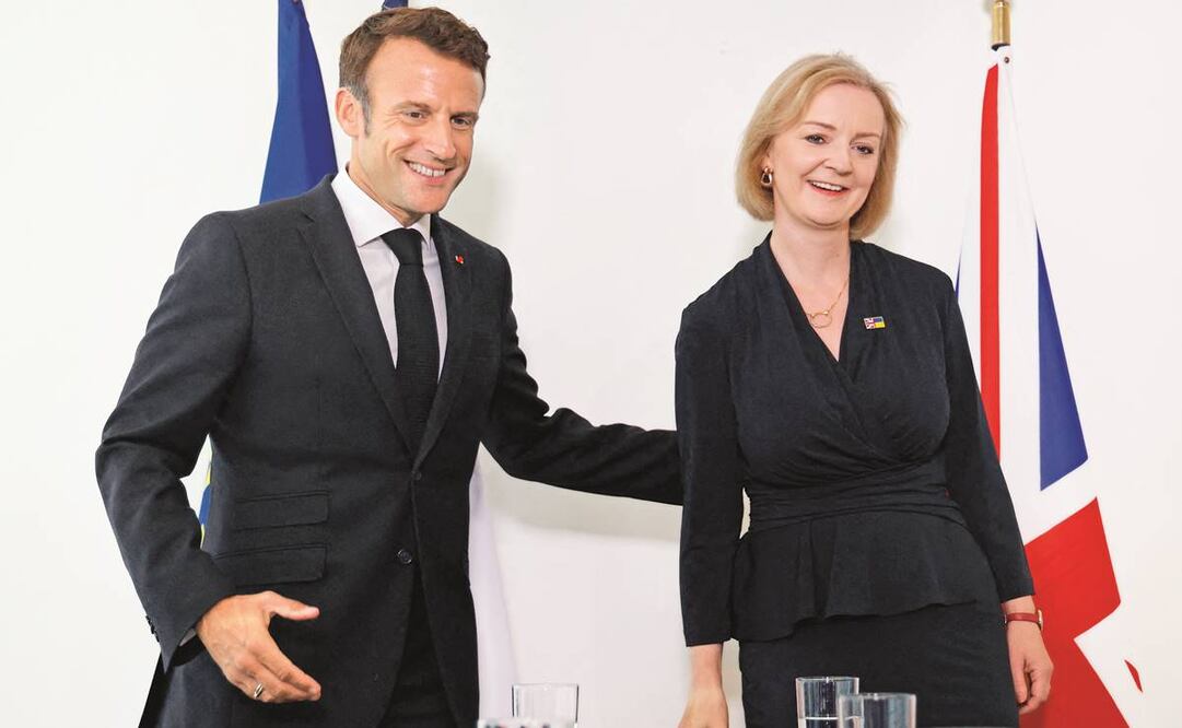 El presidente francés, Emmanuel Macron, ayer con la primera ministra británica, Liz Truss, al margen de la Asamblea General de la ONU en la ciudad de Nueva York. Foto: LUDOVIC MARIN. AFP