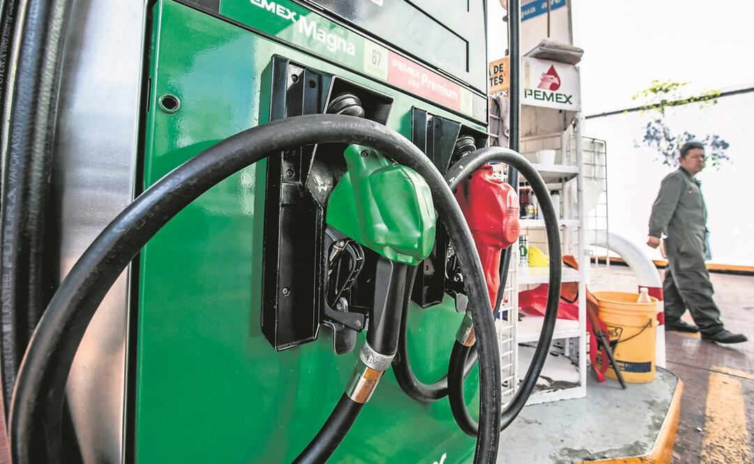 De enero a marzo, la producción de gasolinas en las refinerías de Pemex aumentó en 23.3%. Foto: Archivo/ EL UNIVERSAL