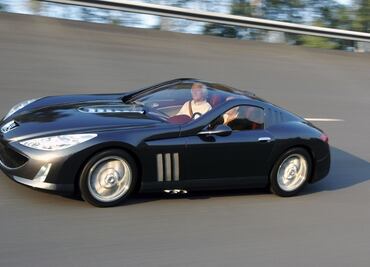 Peugeot 907, un superdeportivo francés con motor V12