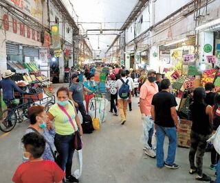 Descartan cierre total de Central de Abasto 
